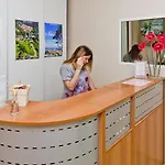 Sure By Western Saint-raphael Le Dramont Otel