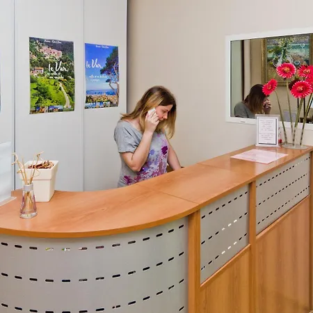Sure By Western Saint-raphael Le Dramont Hotell