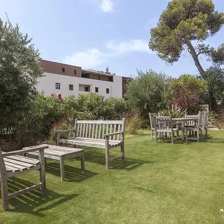 Sure By Western Saint-raphael Le Dramont Отель