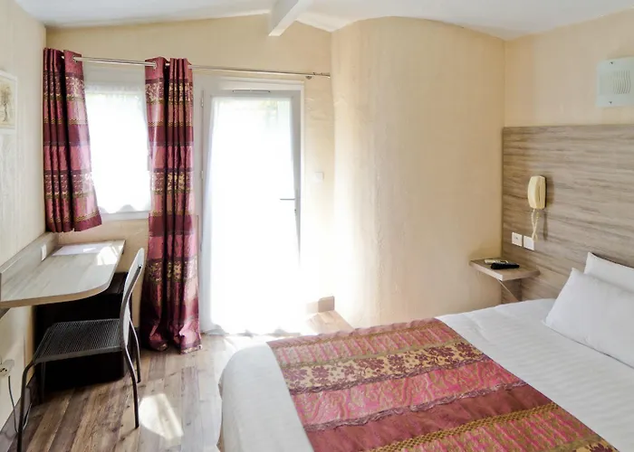 Hotel Le Virevent Saint-Raphaël